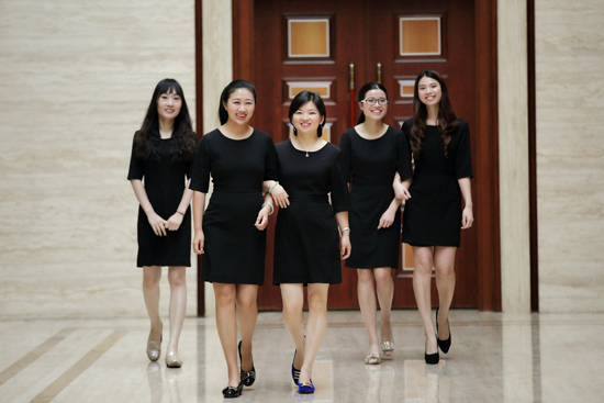 港豐集團賬務(wù)事業(yè)部精英 港豐集團賬務(wù)事業(yè)部精英